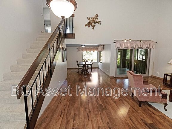 3rd image of 1830 Weir Dr