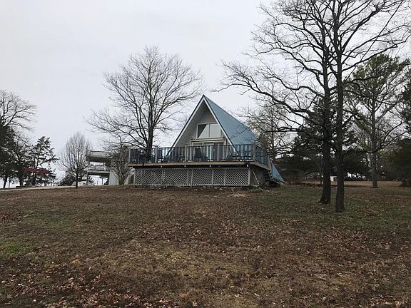 3rd image of 73 W Beach Ln