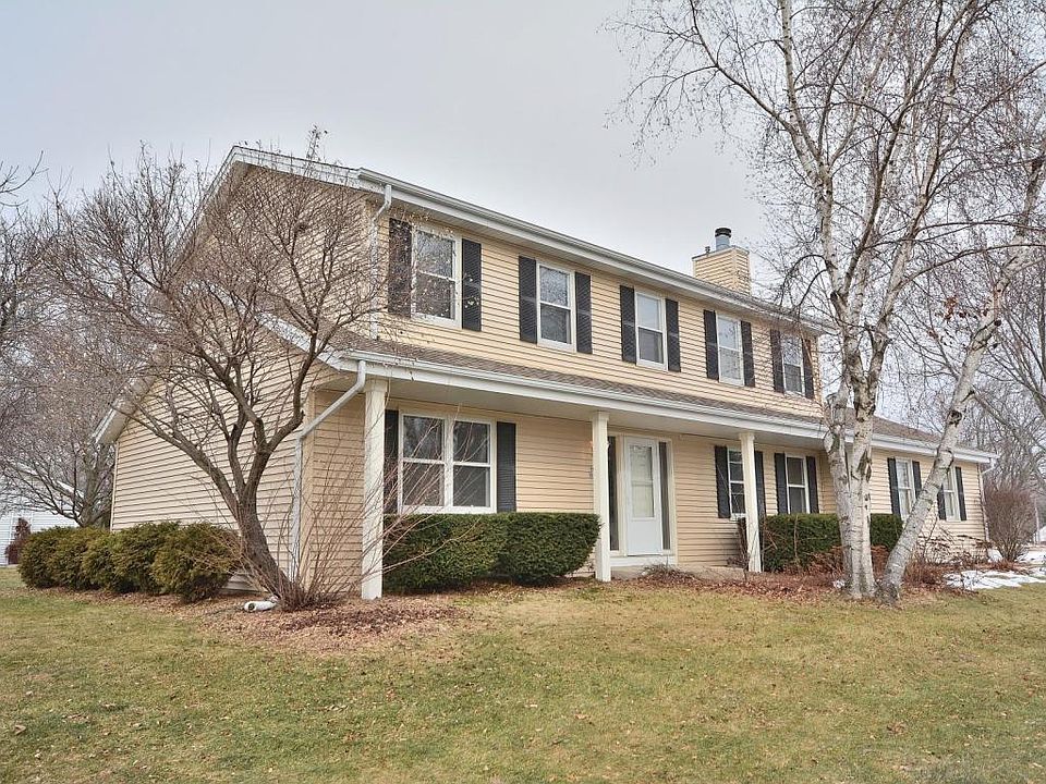 1st image of W236N6257 Hickory Dr