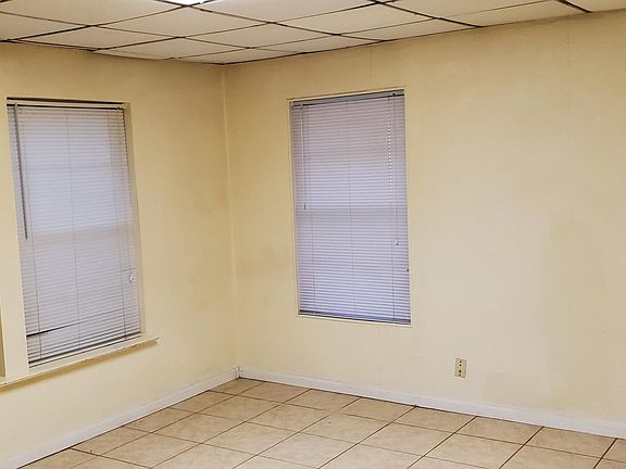 3rd image of 456 Pittman St