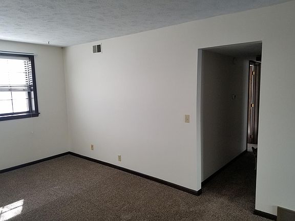3rd image of 2721 S 134th Ave