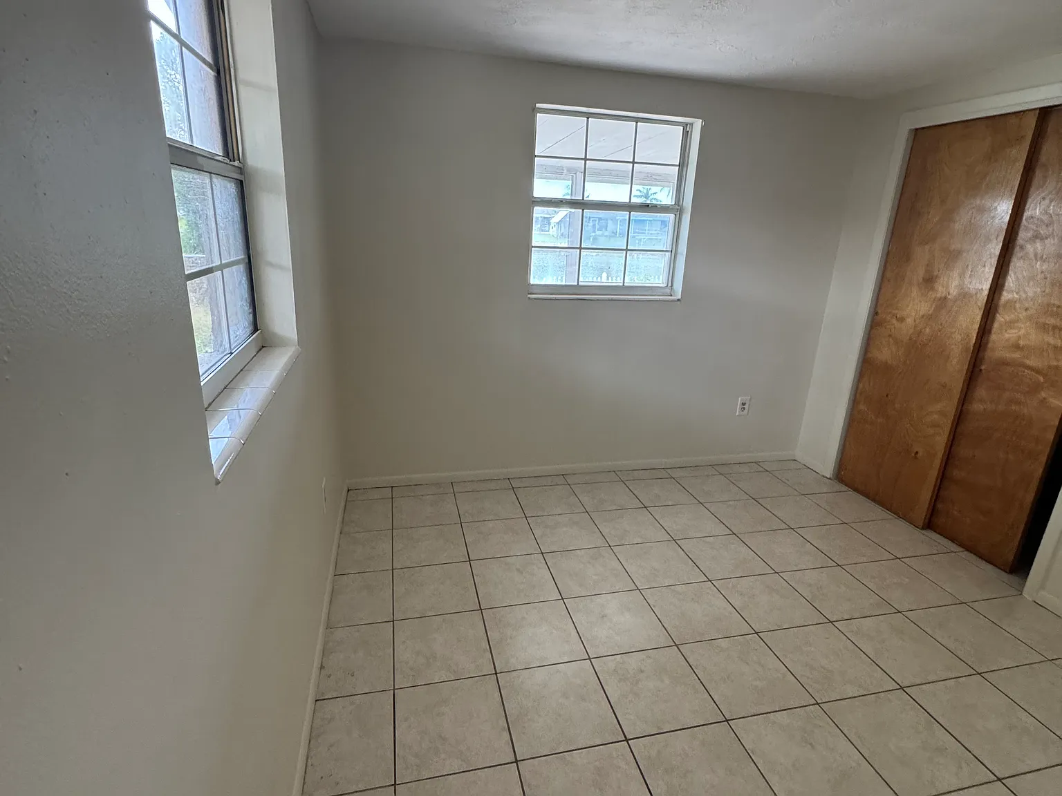 2 bed, 1.5 bath, 1000 sqft, $2,000 — Photo 3