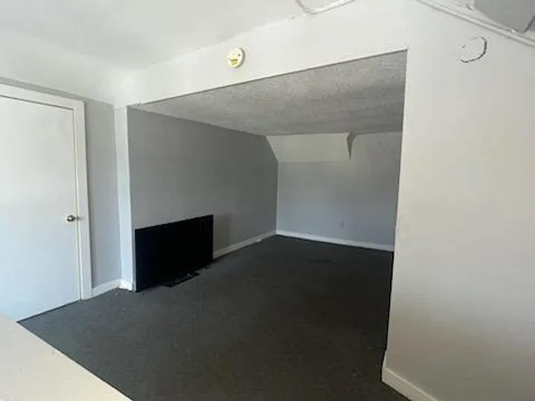 801 Cass St — Photo 14