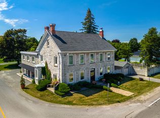 1863 Sydenham Rd, Kingston, ON K7L 4V4