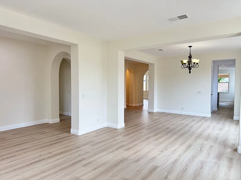 6855 Edinburgh Rd — Photo 6
