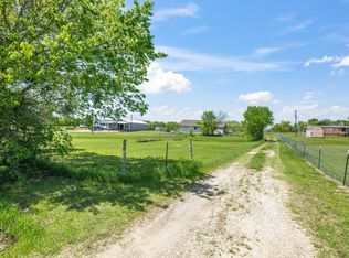 801 Walker Creek Rd, Ennis, TX 75119