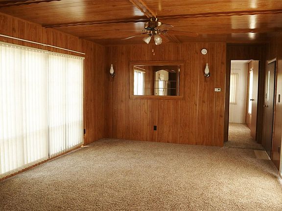 5th image of 8628 Downing Ln