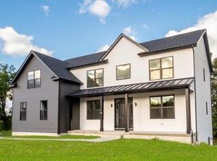 9 Vista Ln, Patterson, NY 12563