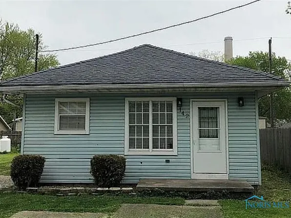 142 E Harbor View Dr, Harbor View, OH 43434