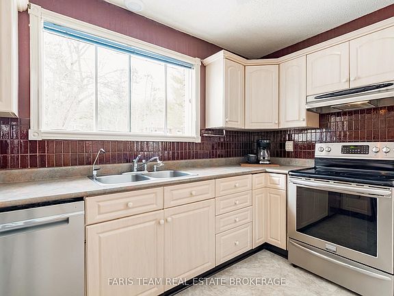 5th image of 21 Pooles Rd