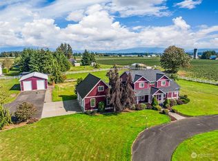 6820 Tranquil Ln, Lynden, WA 98264