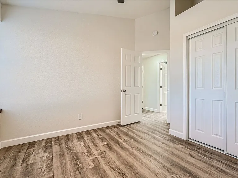 5701 Wagonwheel Trl — Photo 23