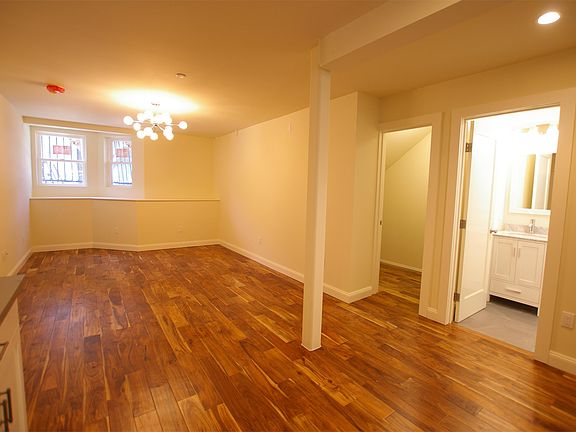3rd image of 38 Belvedere St #11025464