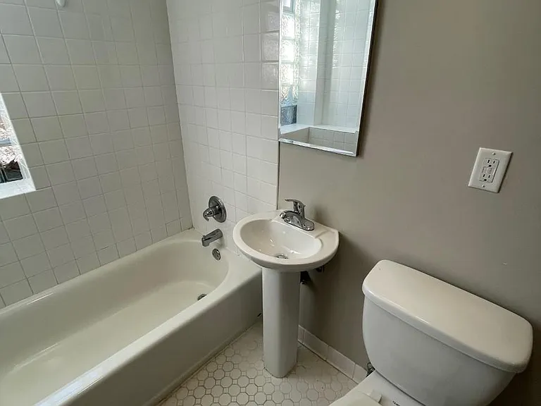 854 Linwood Ave #5 — Photo 8