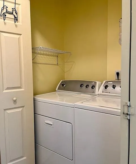 209 Ascot Ct — Photo 9