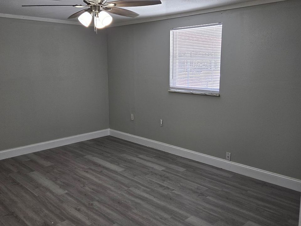 4412 Plum St, Zephyrhills, FL 33542 | Zillow