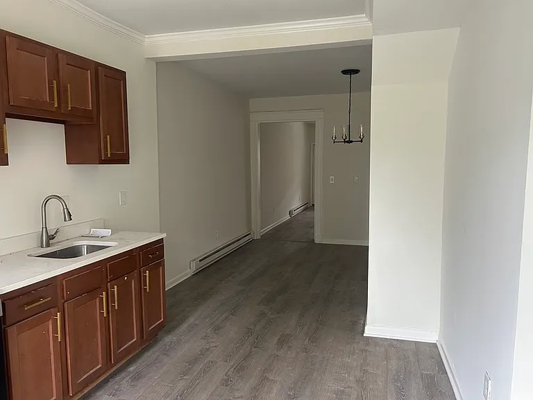 281X Winchester St — Photo 6