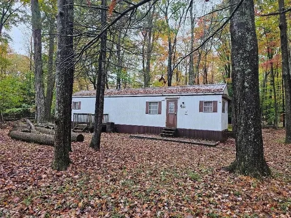 891 Evergreen Dr, Leeper, PA 16233