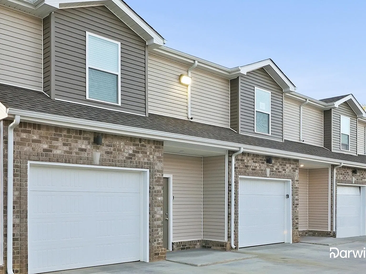 2 bed, 2.5 bath, 1550 sqft, $1,135 — Photo 2