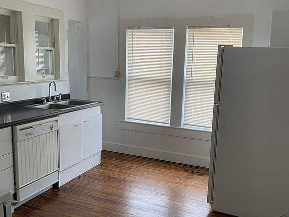 3rd image of 5742 Llano Ave #A