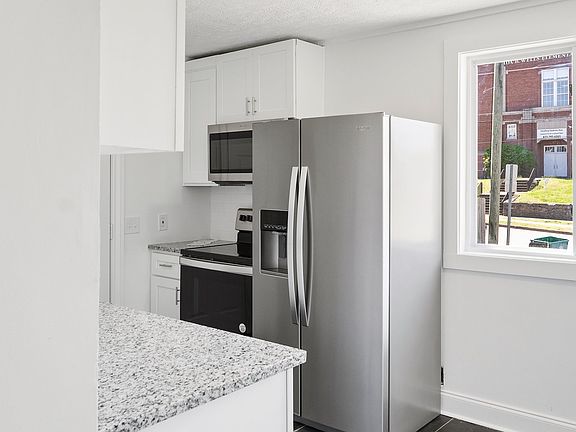 2nd image of 501 Meridian St #A