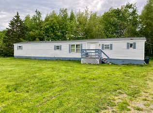 704 Old Town Rd, Hudson, ME 04449