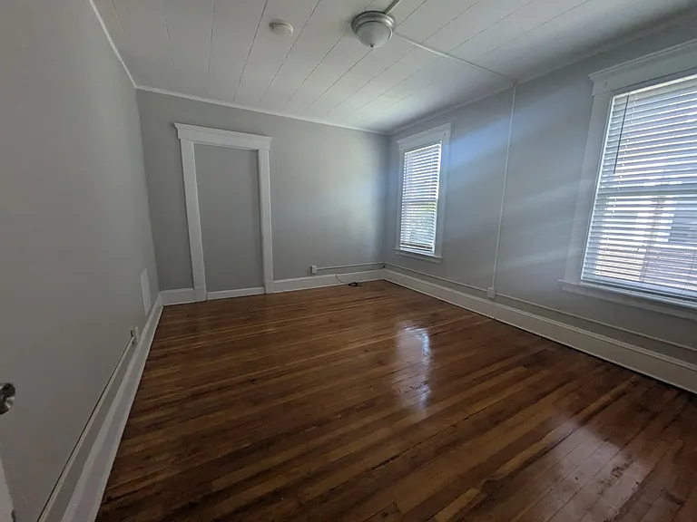 85 Hubinger St #2B — Photo 16