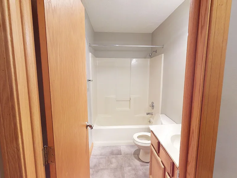 Millstream Apartments — Photo 33