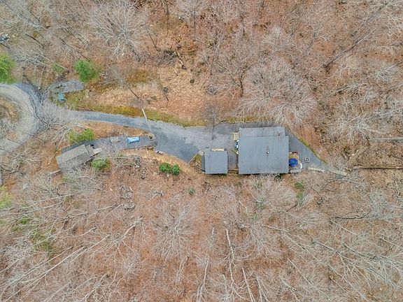 4th image of 708 Bluestone River Rd