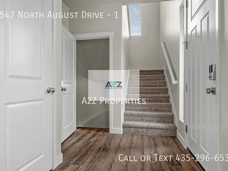 1547 N August Dr #1 — Photo 3