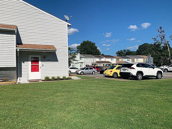 2nd image of 1348 Sierra Dr