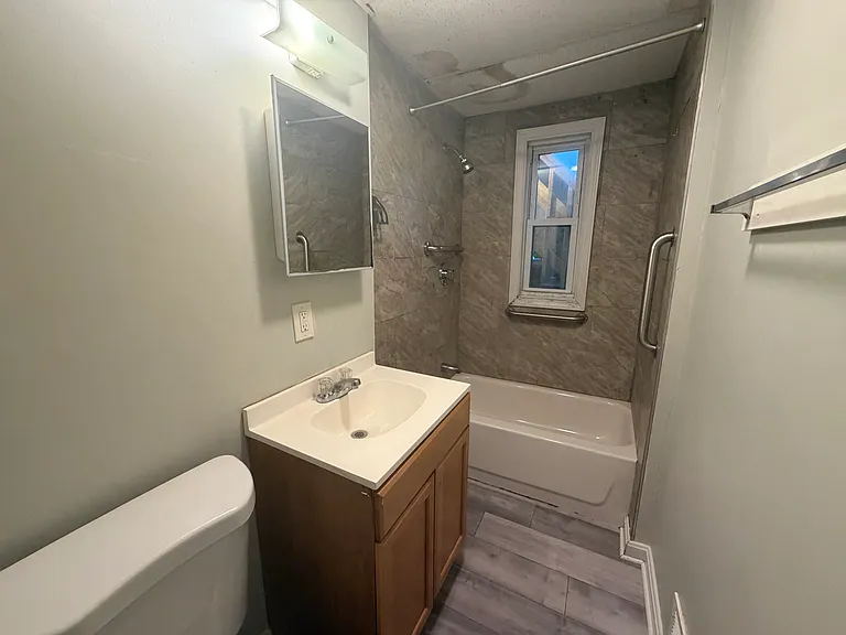 35 Fulton St #1 — Photo 6