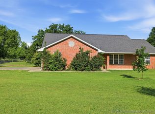838 Ingleside Dr, Ardmore, OK 73401