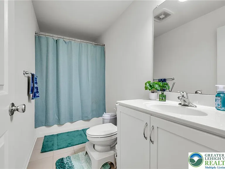 5044 Bellflower Dr — Photo 64