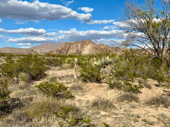 17500 Lemuel Cir, El Paso, TX 79938