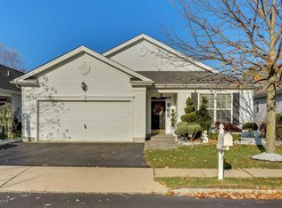 16 Banbury Ln, Jackson, NJ 08527