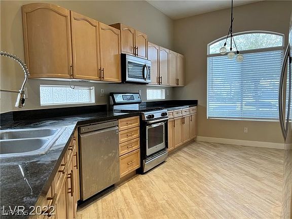 4th image of 8252 Nice Ct