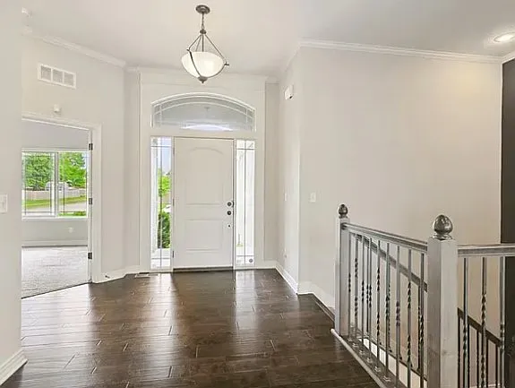 1301 NE Country Ln — Photo 1
