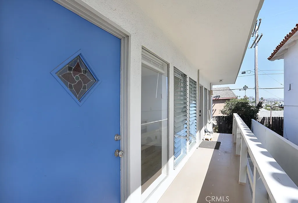 2 bed, 1.5 bath, 855 sqft, $2,950 — Photo 3