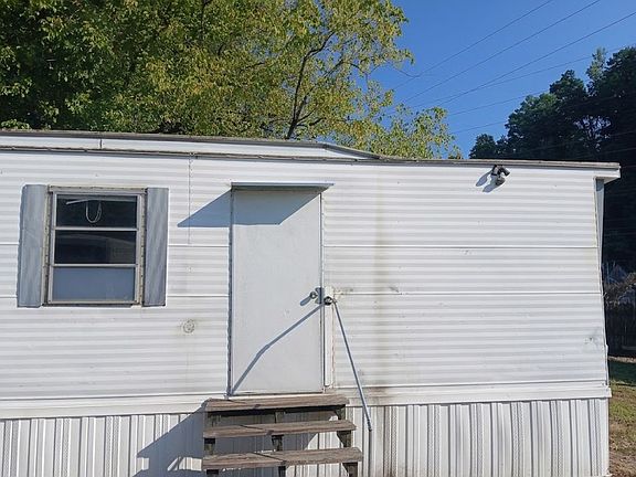 4th image of 827 Signal Mountain Rd #T21