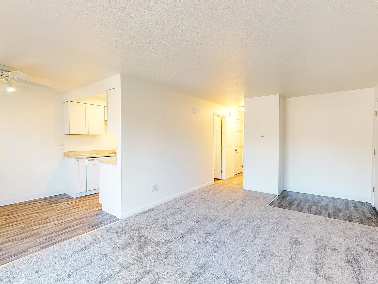 Villa Des Moines Apartments — Photo 1