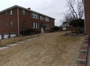 4820 Cass St APT 5, Omaha, NE 68132