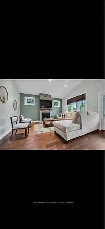 3 bed, $2,700 — Photo 2