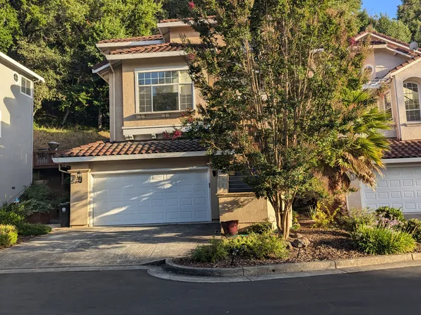20450 Crow Creek Rd, Castro Valley, CA 94552