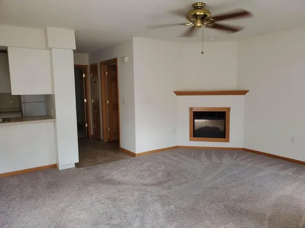 607 Callaway Ct, La Crosse, WI 54603