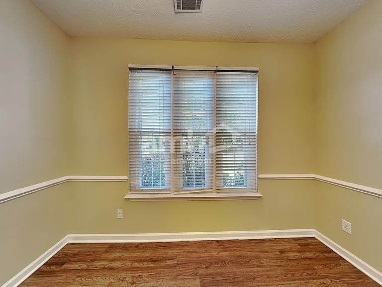 100 Summerchase Dr — Photo 6