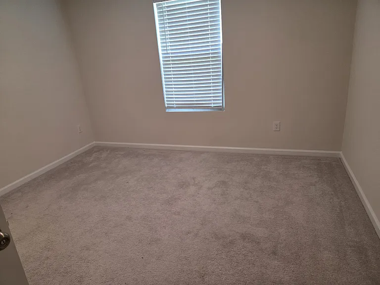 1537 Woodhouse Dr — Photo 15