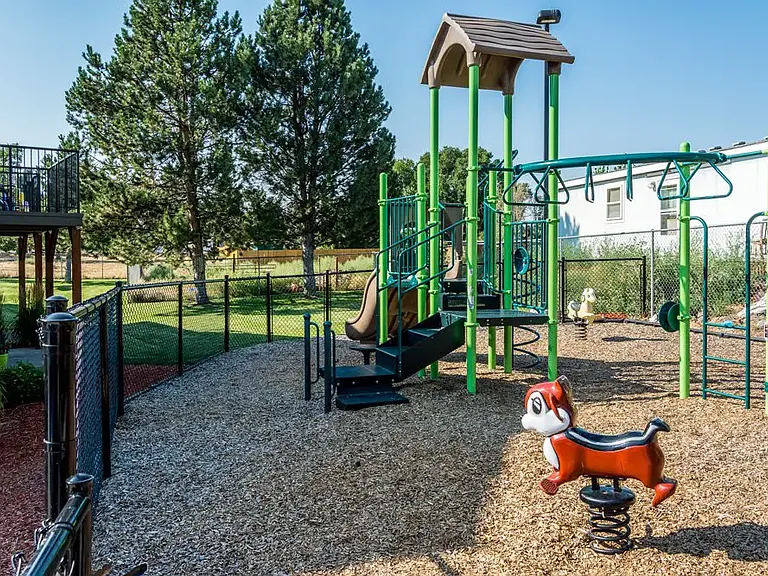 2050 SW Timber Ave — Photo 7