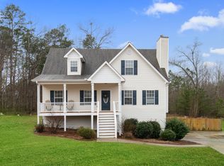 215 Oakleaf Trl, Ball Ground, GA 30107