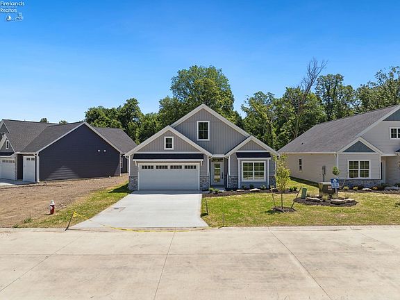 2nd image of 268 N Lighthouse Oval Lot 113